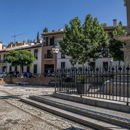 Plaza Del Campo Del Principe Apartment Granada Bagian luar foto
